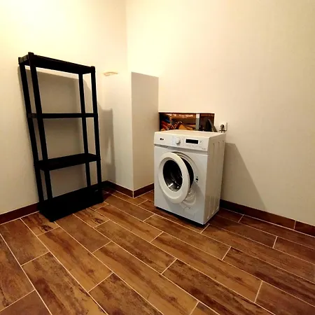 D'hote, Entre Les Marais Et La *
